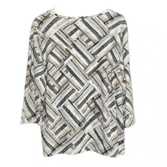 Karen Scott top size XXL Elevate your wardrobe with this stylish Chico's top. - Picture 2 of 3